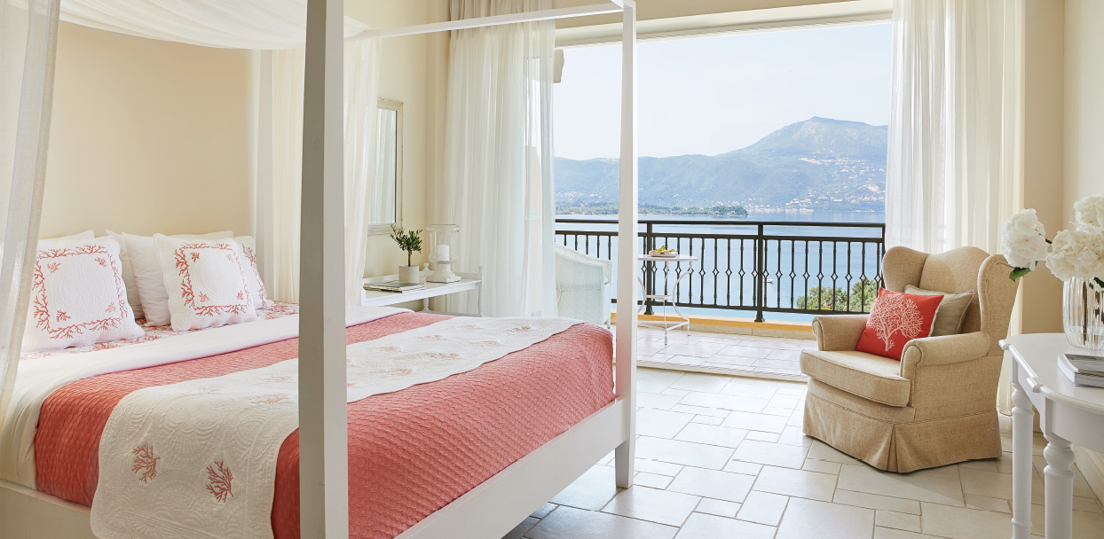 panoramic-guestroom-sea-view-bedroom