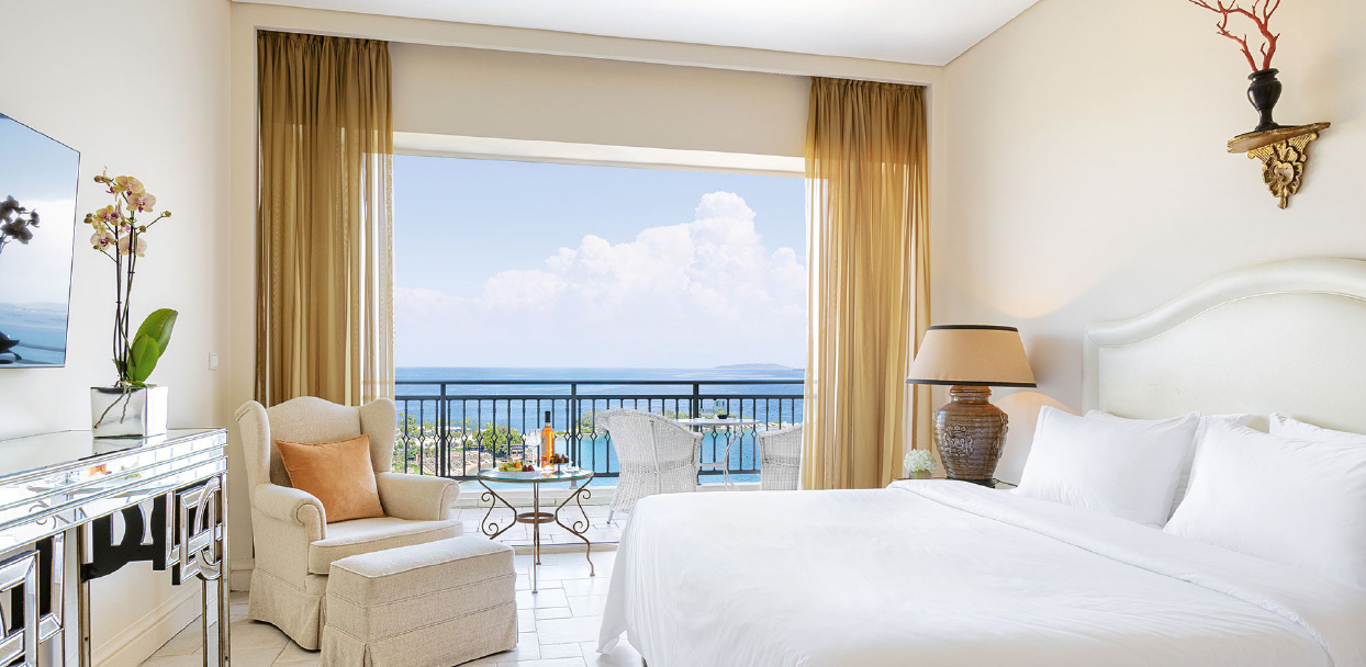 sky-luxury-guestroom-sea-view-from-the-bedroom-quarters