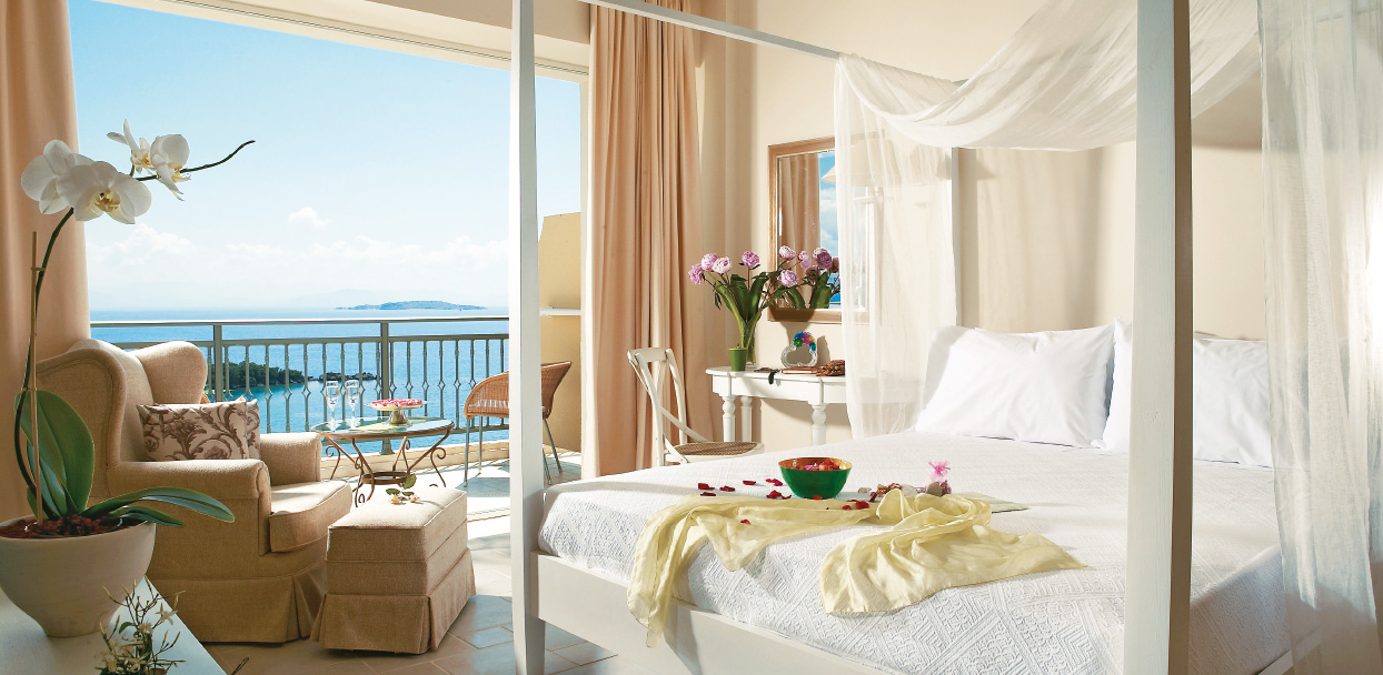 superior-panoramic-sea-view-bedroom
